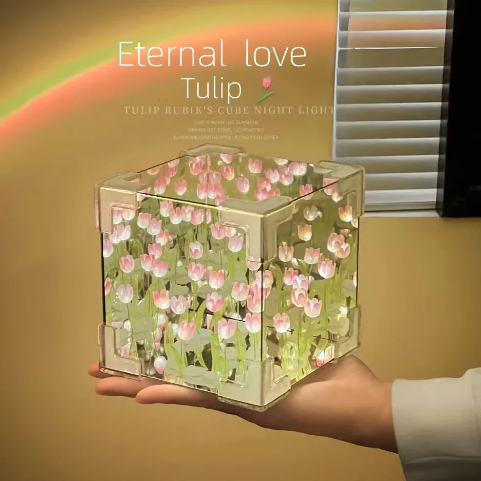 Cube Floral Lumineux LED - Idée Cadeau Déco Originale